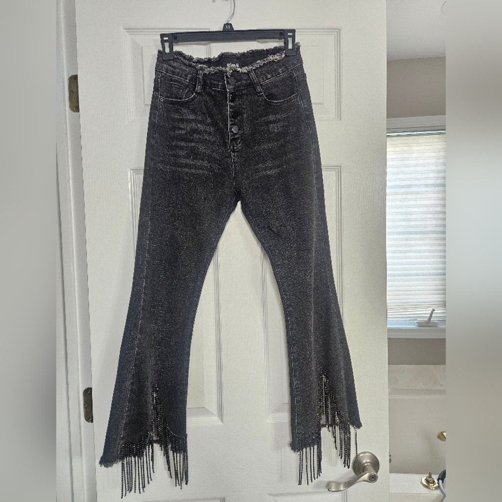 Blue B Collection Rhinestone High Rise Cropped Flare Jeans Size Small - Picture 6 of 12